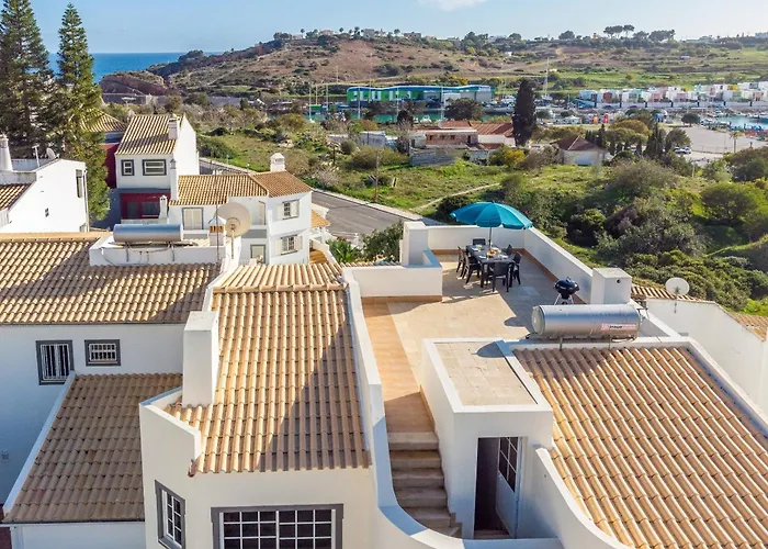 Villa Lemos By Hellovacations