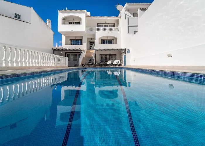 Villa Lemos By Hellovacations