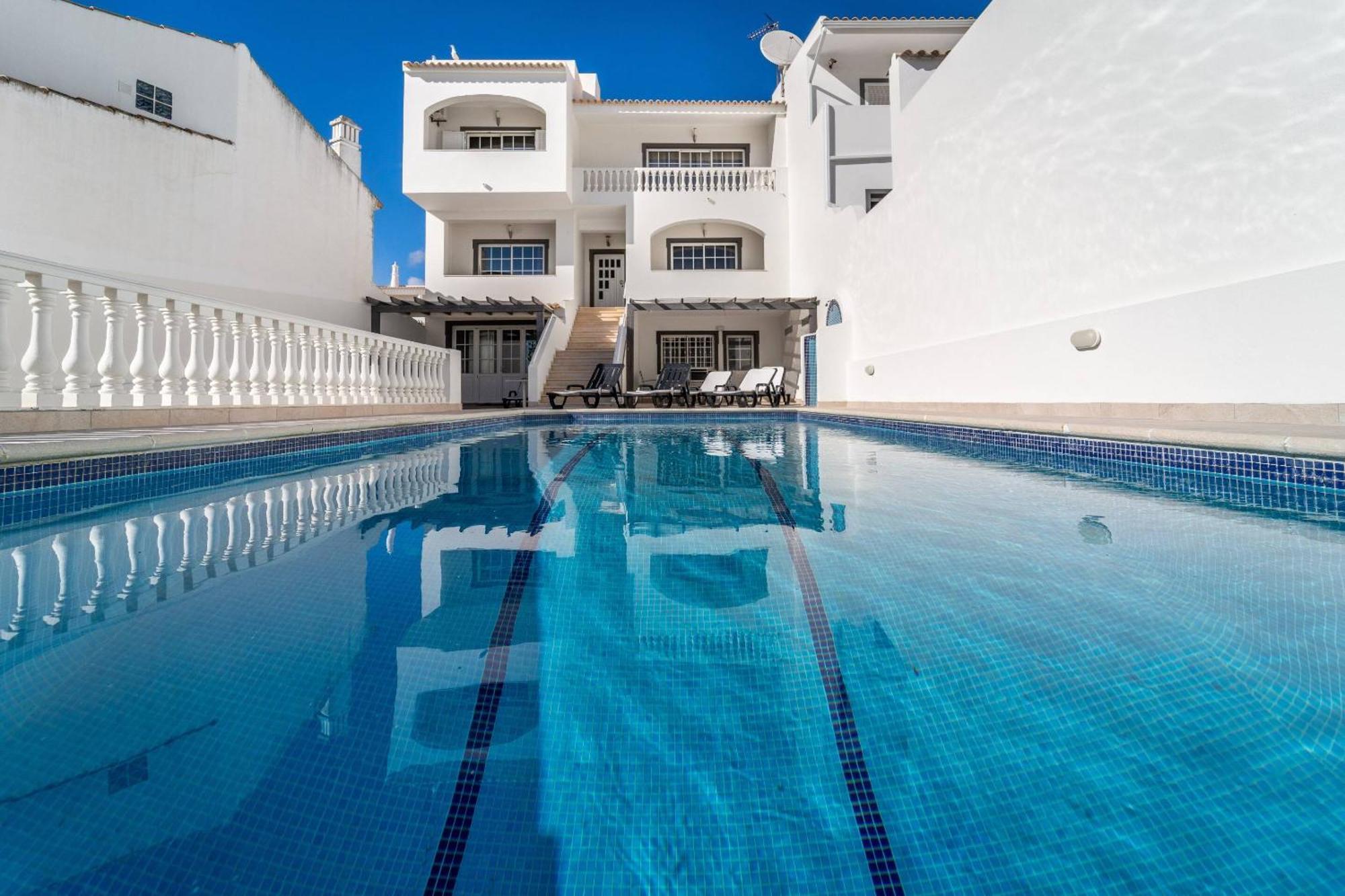 Lemos By Hellovacations *